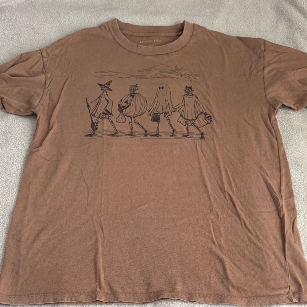 American Eagle Outfitters Brown Halloween Graphic Tee